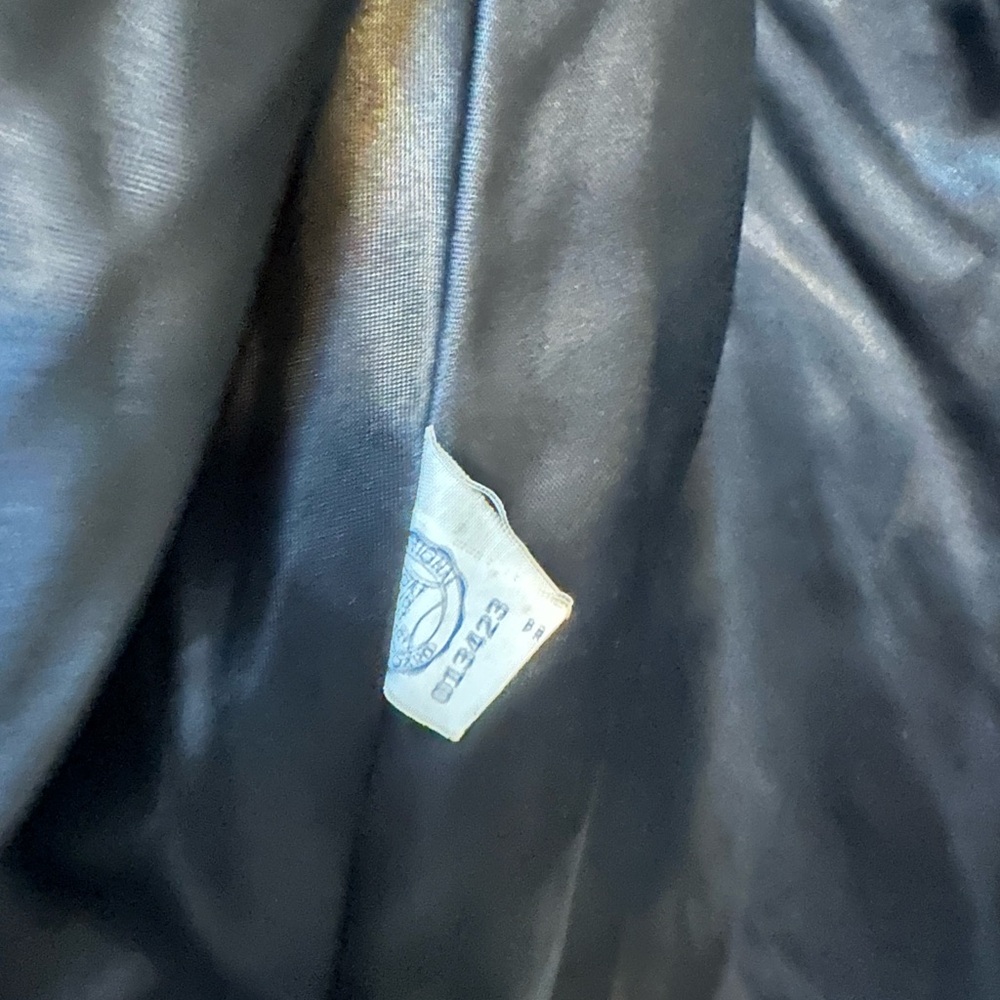 Vintage Made In USA Black Cape with Gold Embroidery and pockets - Picture 2 of 7